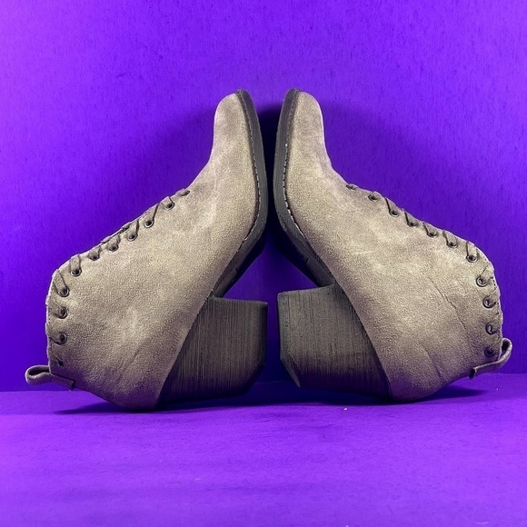 Coconuts by Matisse Women's Gray Suede Bamba Ankle Booties Shoe Size 6.5 - Picture 6 of 9